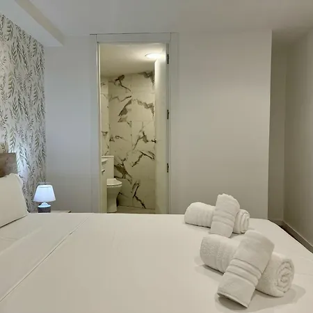 Alcala Galiano 81 By United Renters *