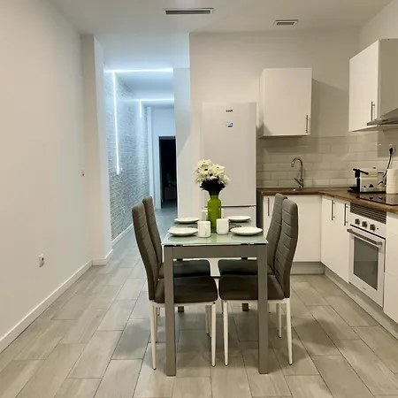 Alcala Galiano 81 By United Renters